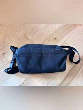 Bellroy Black Sling Mini
